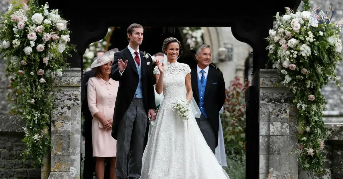 Pippa-Middleton-Wedding-Dress